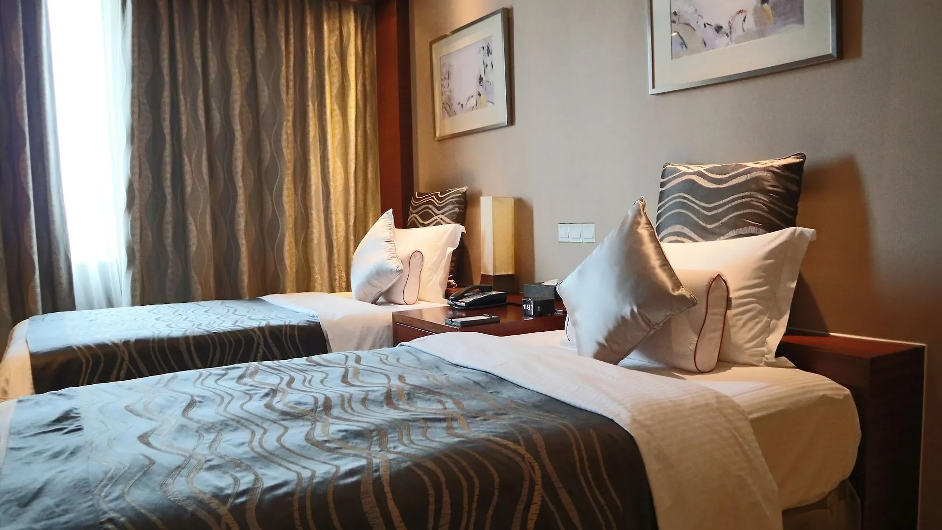 Ramada Plaza By Wyndham Shanghai Caohejing Hotel
