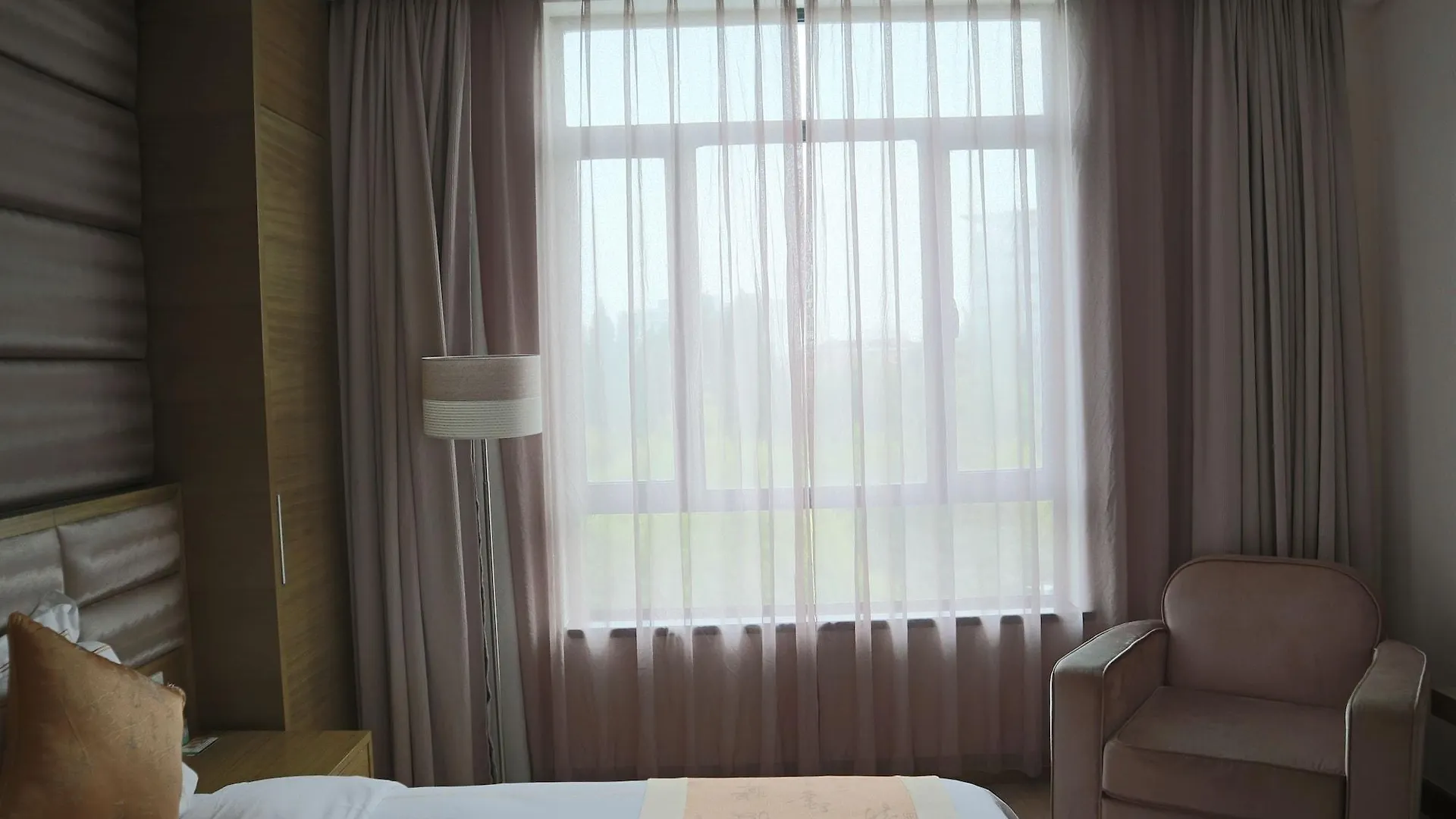 Ramada Plaza By Wyndham Shanghai Caohejing Hotel