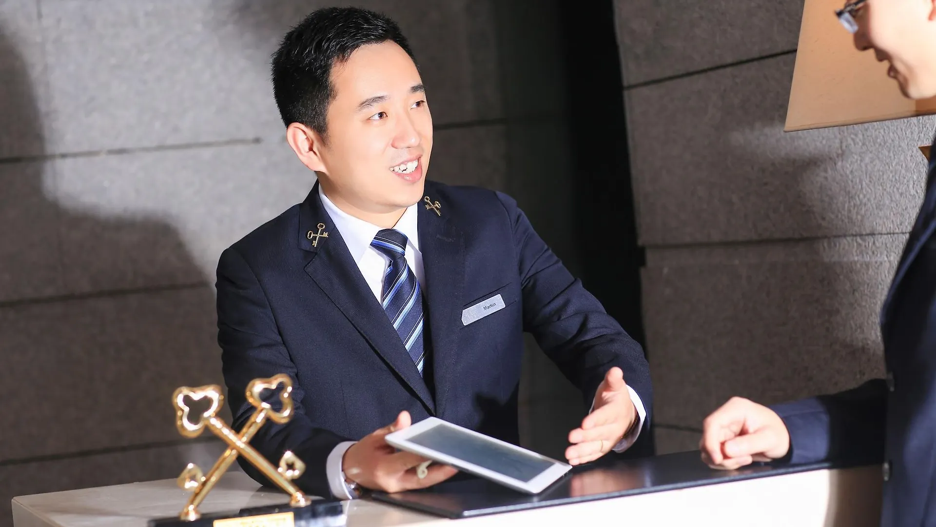Ramada Plaza By Wyndham Shanghai Caohejing Hotel