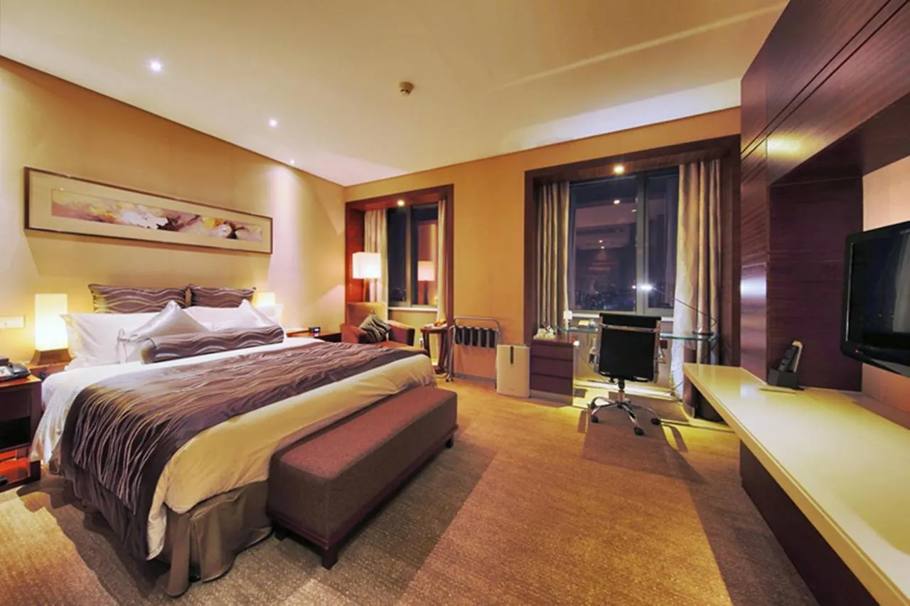 Ramada Plaza By Wyndham Shanghai Caohejing Hotel